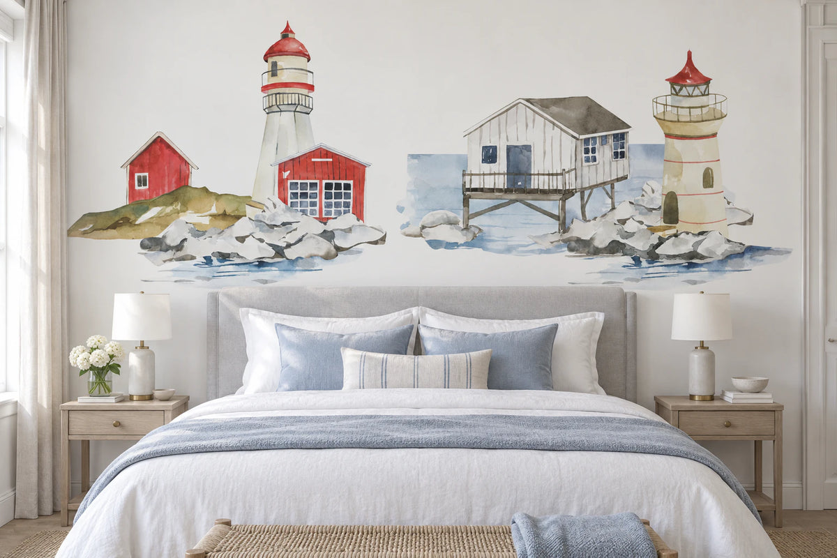 Décor mural côtier à l’aquarelle derrière une tête de lit