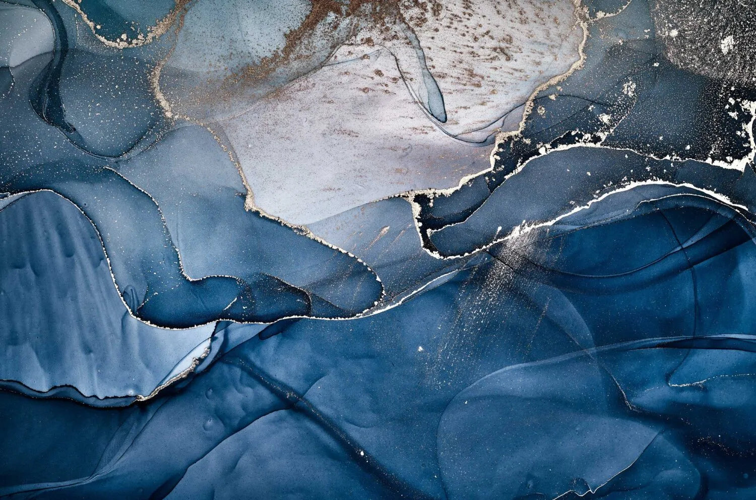 Papier peint effet résine marbre bleu